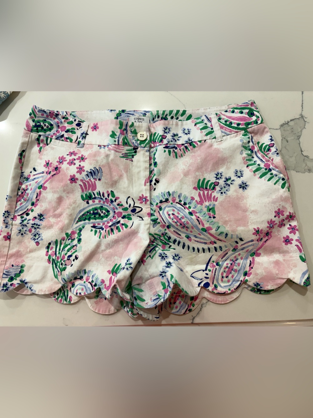 crown & ivy Pink Multi Floral Paisley Scallop Hem Shorts